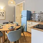 Designer 2 Bedroom Apartman
