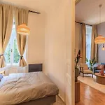 Designer 2 Bedroom Apartament *