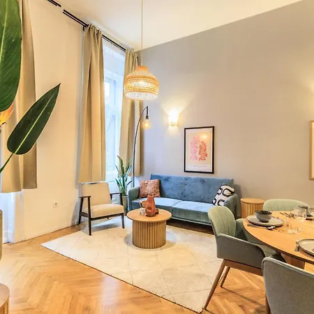 Designer 2 Bedroom Flat